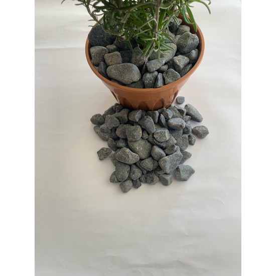 Bazalt / Siyah / Dolomit (2 -4 CM. BOY / 3 KG.) Dekoratif Çakıl Taşı.