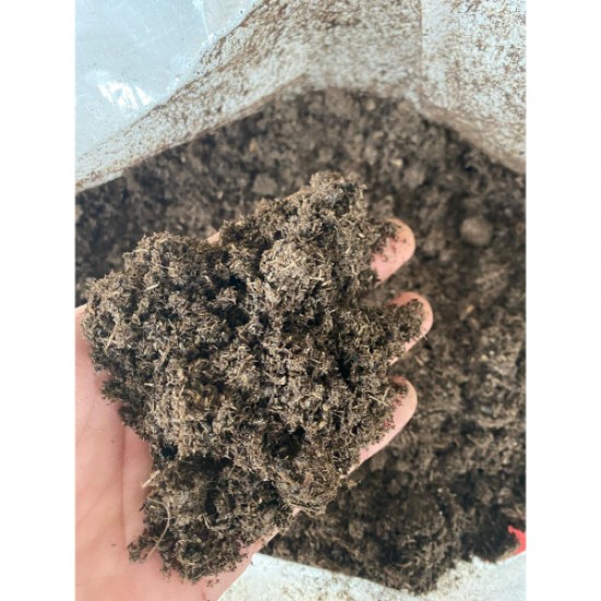 Yanmış Gazı Alınmış Hayvan Gübresi ( 6 Litre ) Bahçe Çim Bitki Gübresi