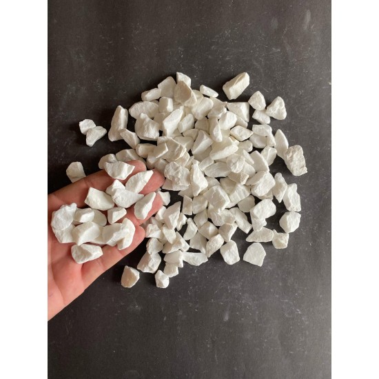 Dolomit Kırık Beyaz ( 1-3 cm. Boy / 10 kg. ) Dekoratif Çakıl Taşı.
